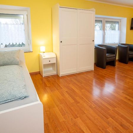 Monteur-/ Arbeiter-Apartment_ Wohnung 4 Memmingen Luaran gambar